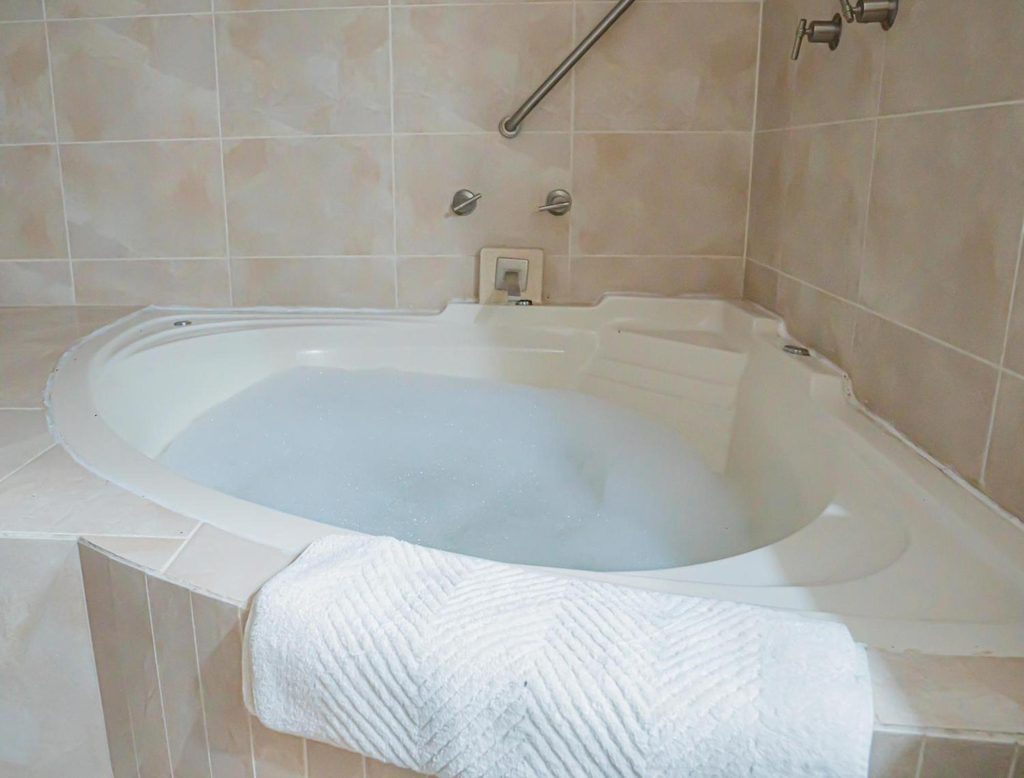 Hotel Zapotlan Ciudad Guzman Kültér fotó