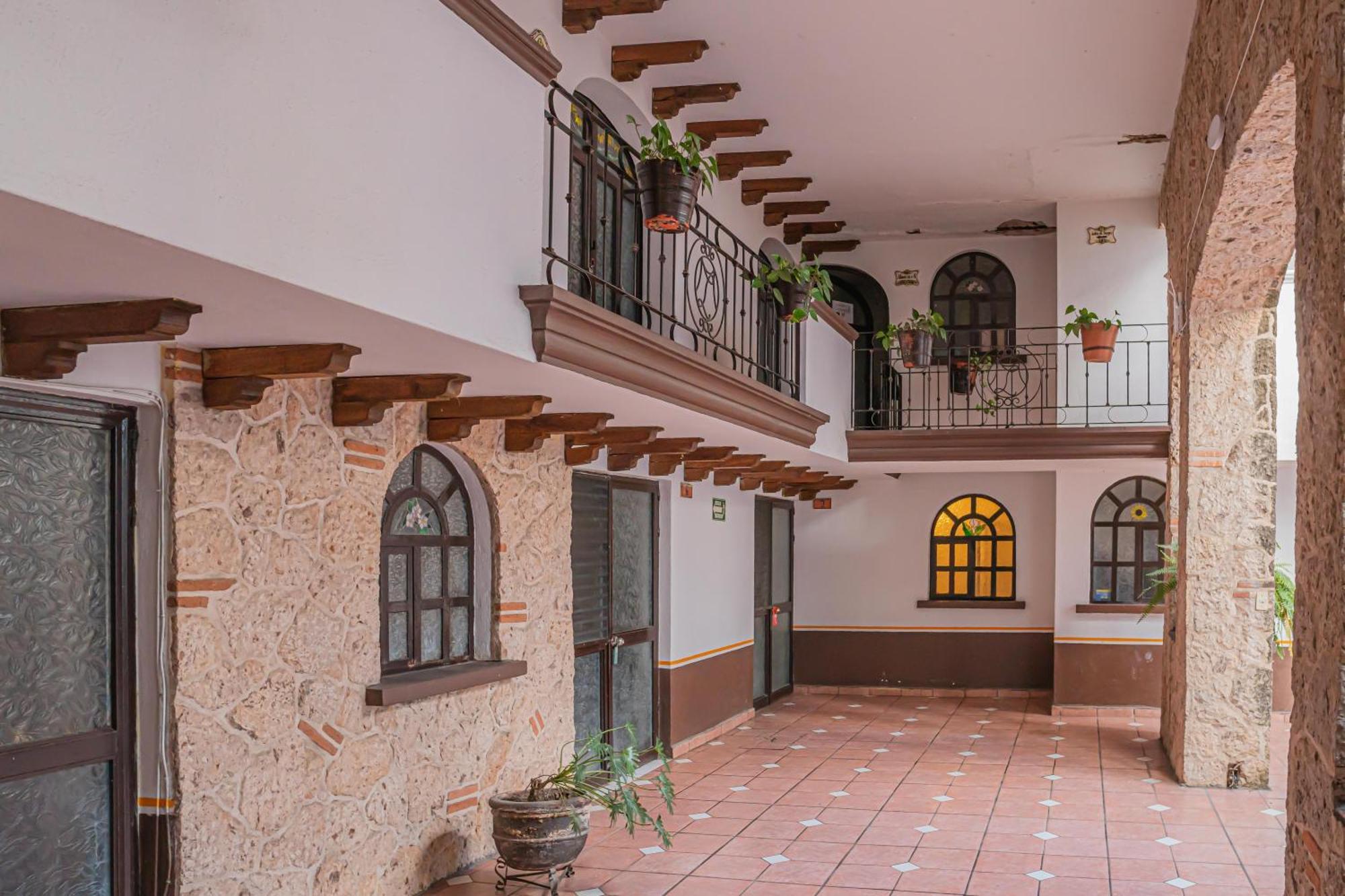Hotel Zapotlan Ciudad Guzman Kültér fotó